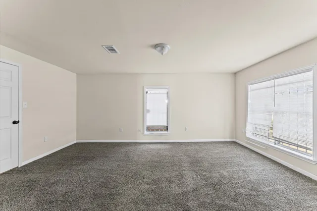 $324,900 | 1106 5th Street, Hempstead, TX 77445