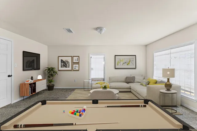 $324,900 | 1106 5th Street, Hempstead, TX 77445