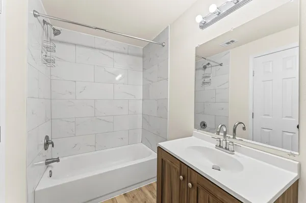 $299,900 | 1106 5th Street, Hempstead, TX 77445