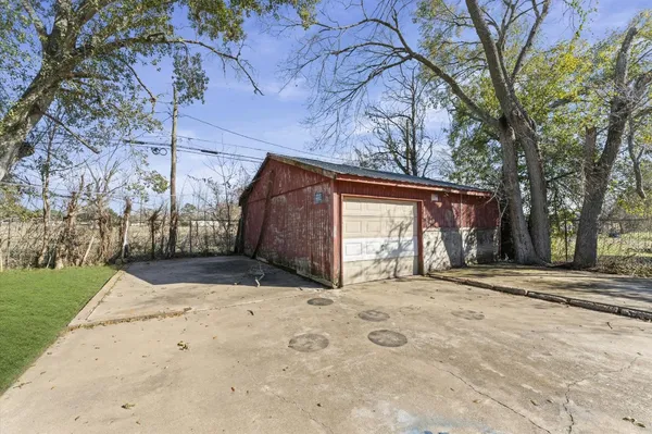 $299,900 | 1106 5th Street, Hempstead, TX 77445