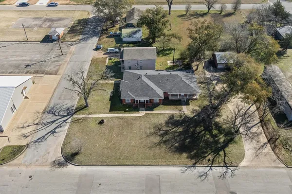 $299,900 | 1106 5th Street, Hempstead, TX 77445