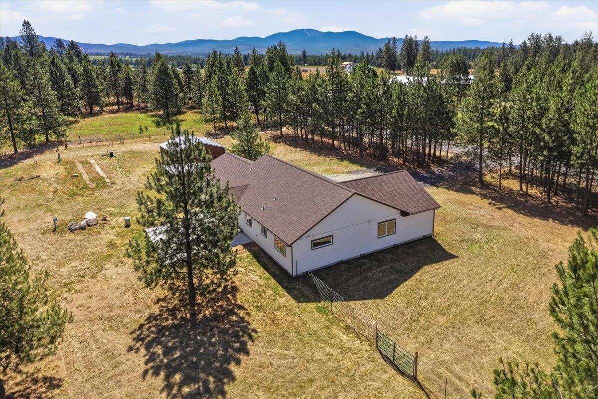 5717 East Oregon Road Elk, WA 99009 - Photo 27 of 50