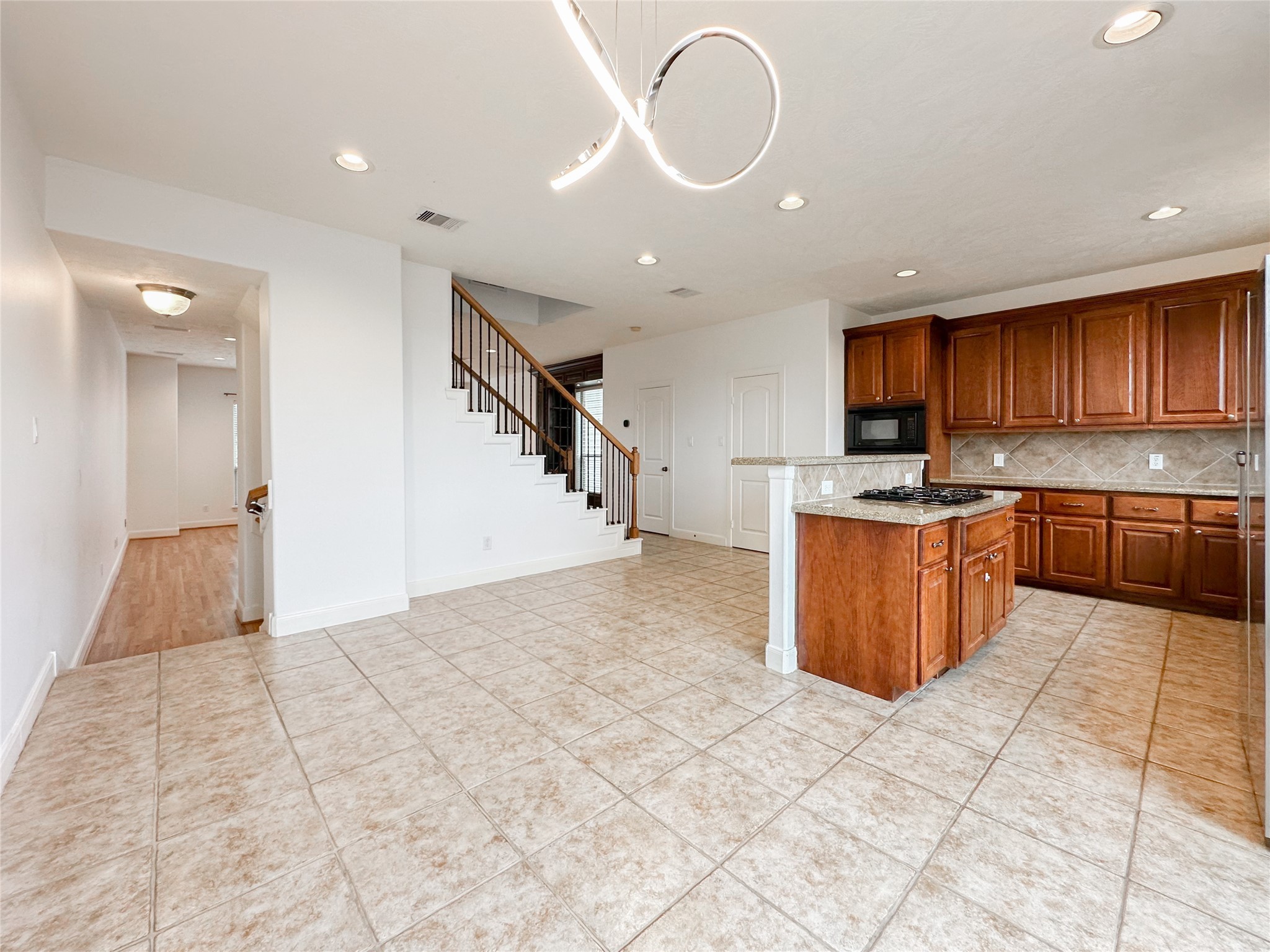 1727 Stacy Crest Houston, TX 77008 - Photo 21 of 37