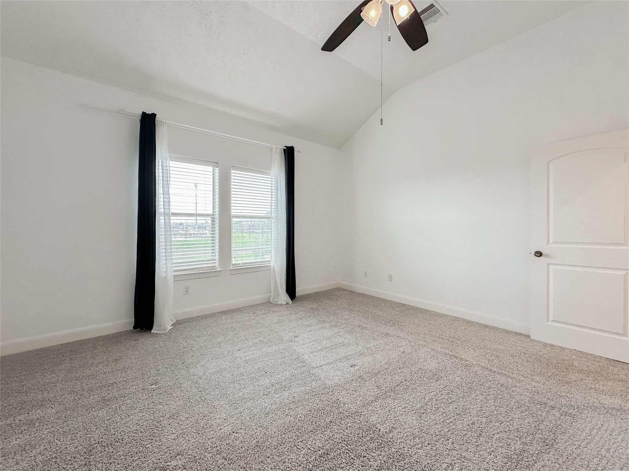 1727 Stacy Crest Houston, TX 77008 - Photo 24 of 37