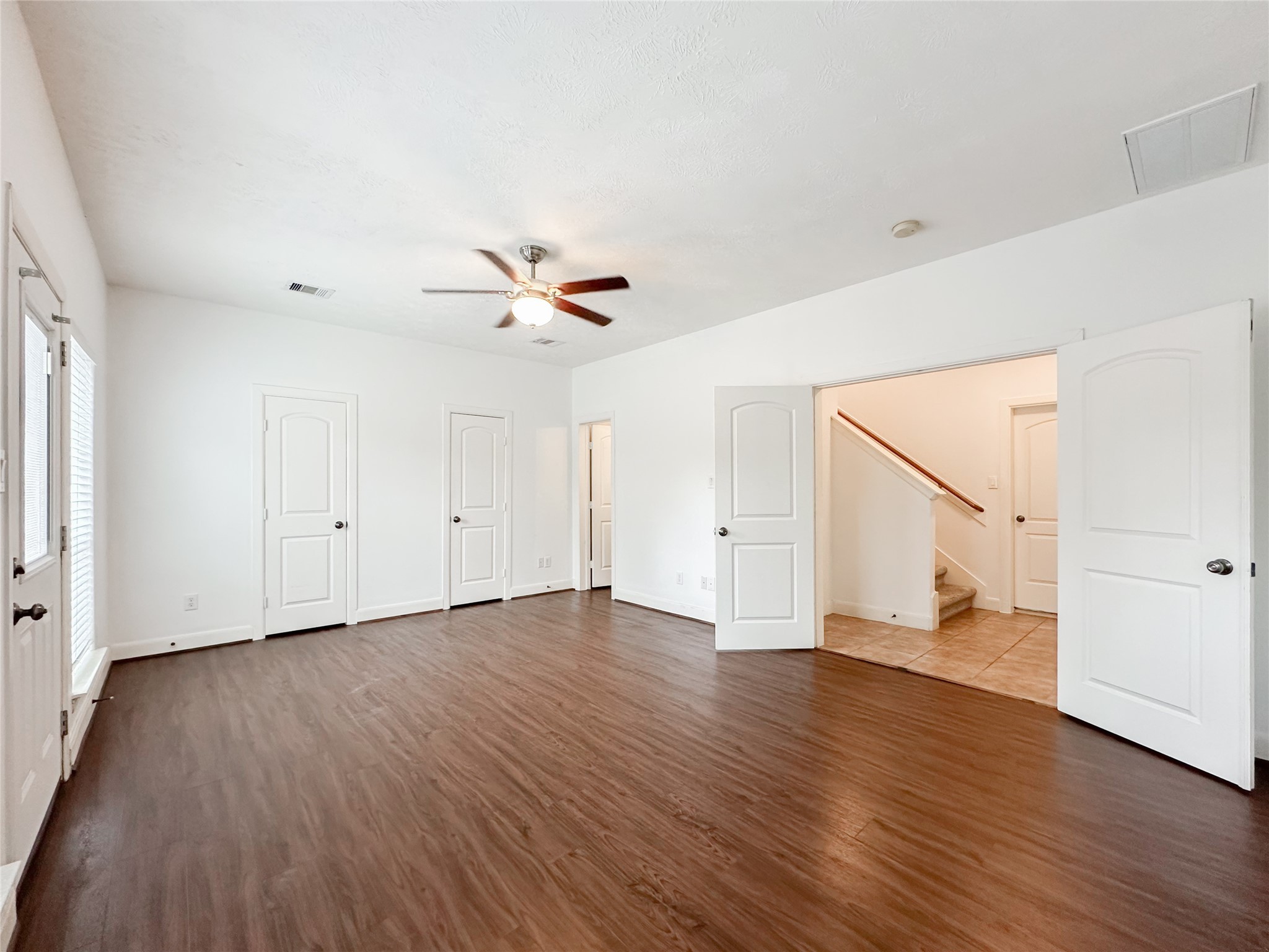 1727 Stacy Crest Houston, TX 77008 - Photo 7 of 37