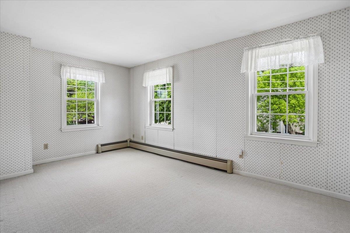 68 Emerald Street Manchester, NH 03103 - Photo 28 of 54