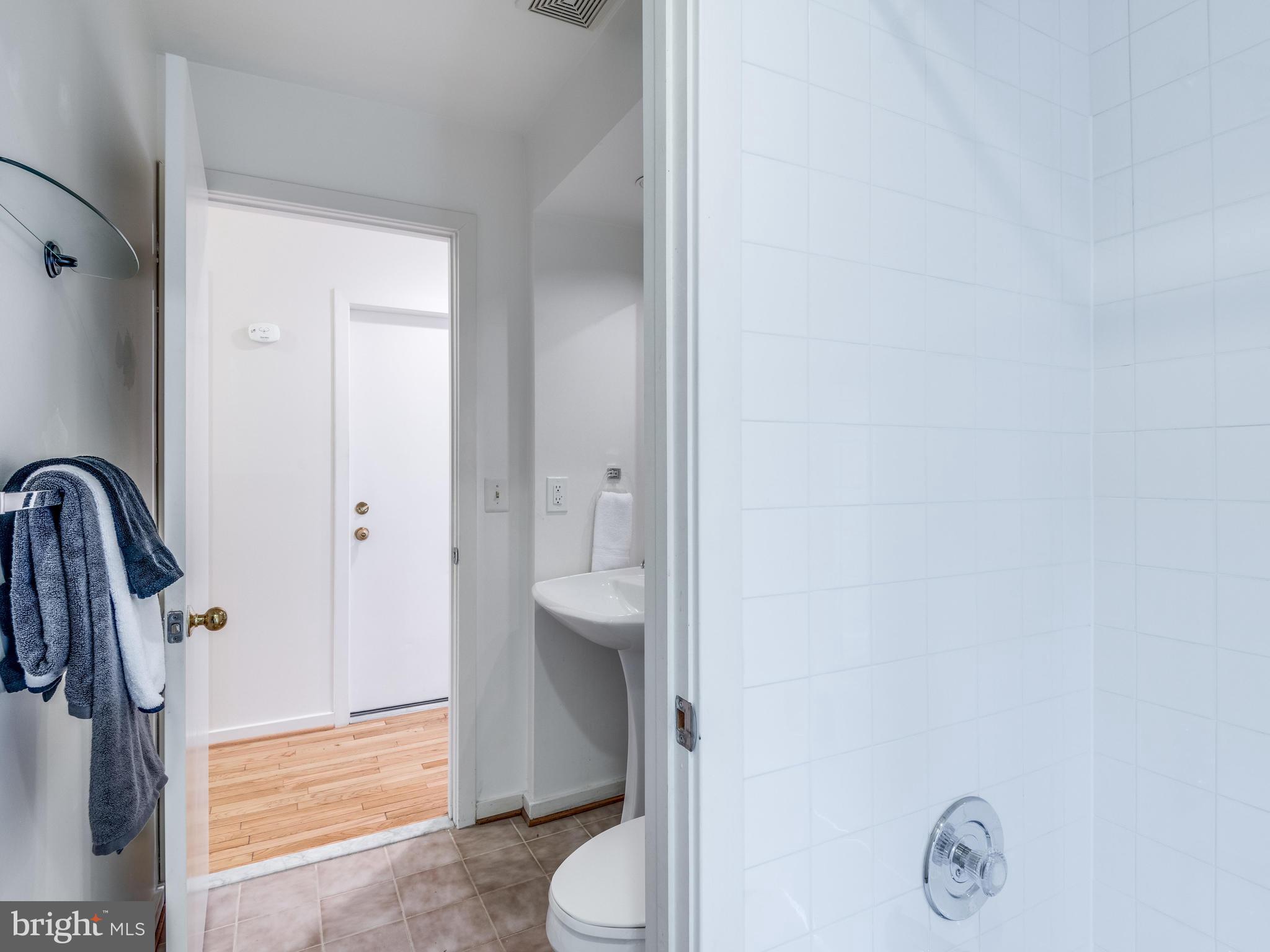 12005 North Walnut Branch Road Reston, VA 20194 - Photo 15 of 28 Bath