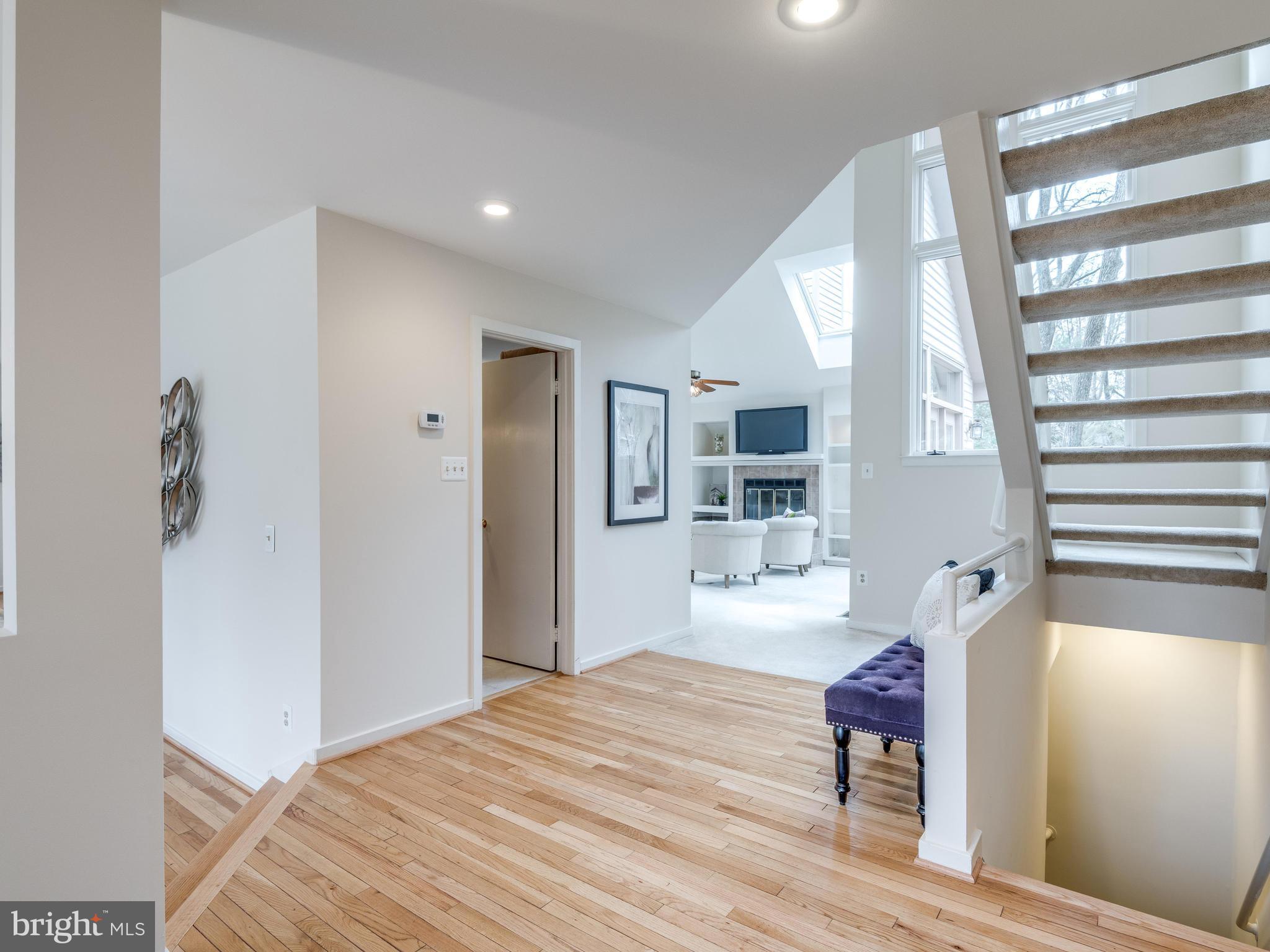 12005 North Walnut Branch Road Reston, VA 20194 - Photo 5 of 28 Foyer