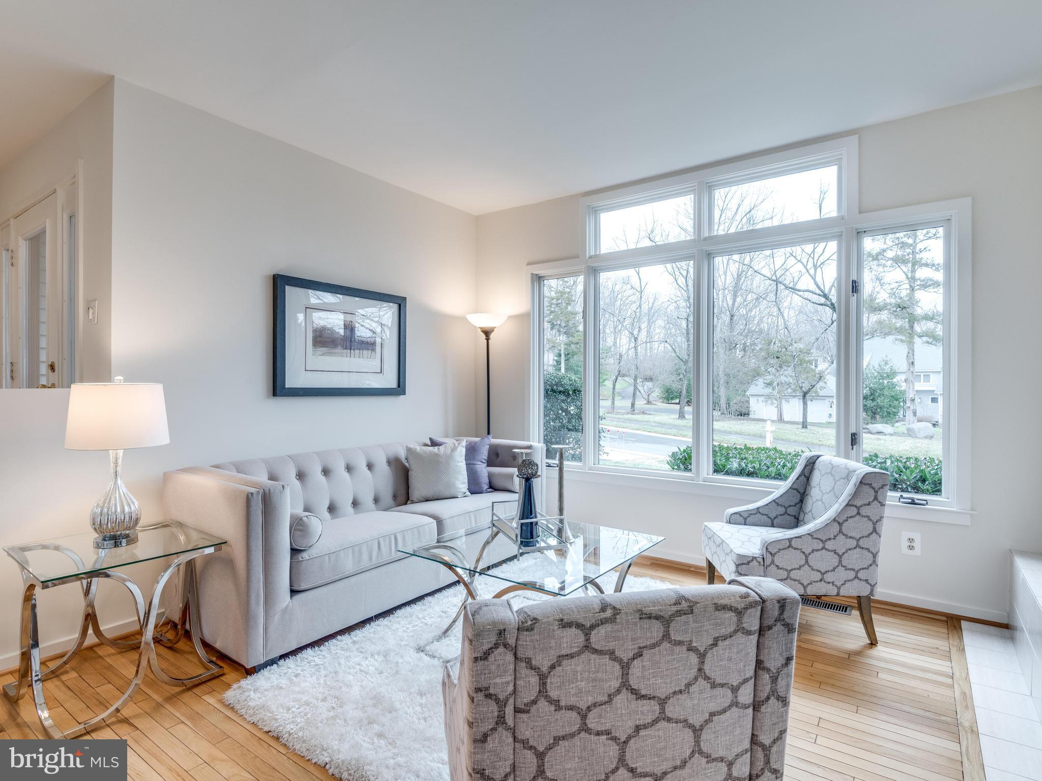 12005 North Walnut Branch Road Reston, VA 20194 - Photo 7 of 28 Living Room