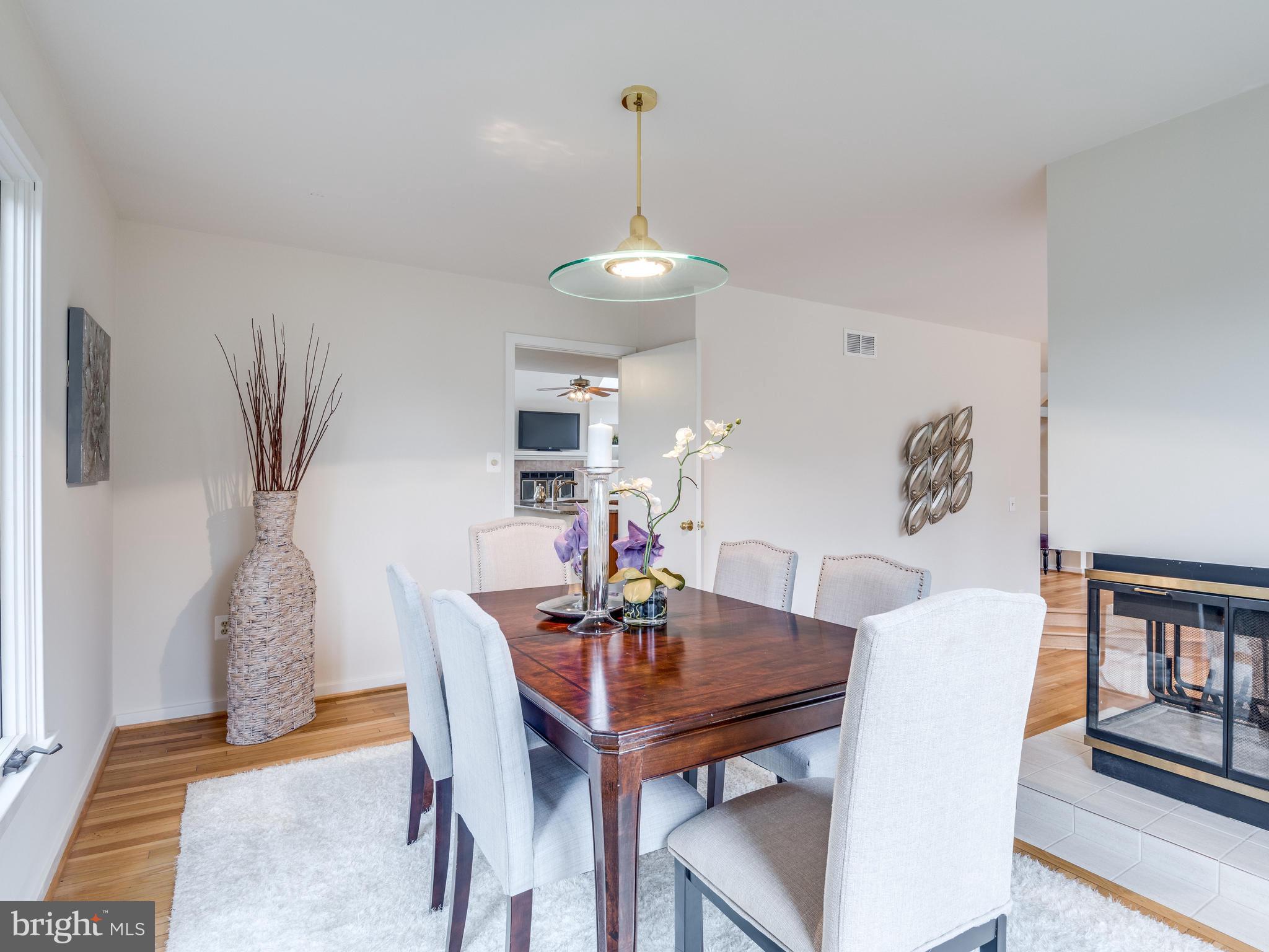 12005 North Walnut Branch Road Reston, VA 20194 - Photo 8 of 28 Dining Room