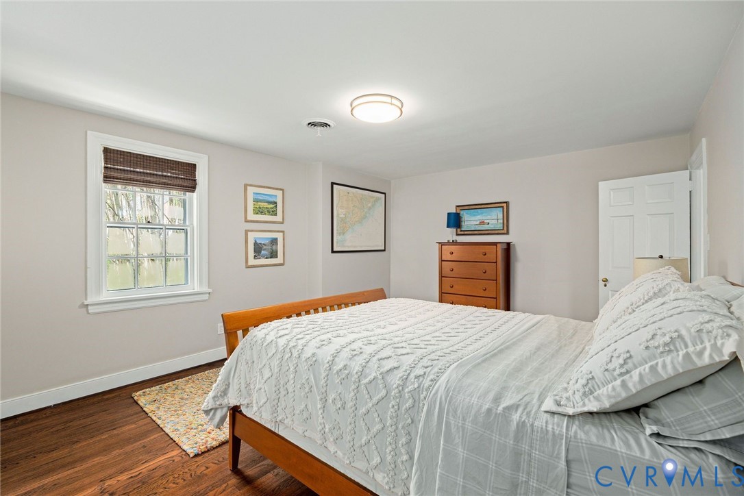 17 Bridgeway Road Richmond, VA 23226 - Photo 25 of 38 Bedroom #4 - also generously-proportioned and with