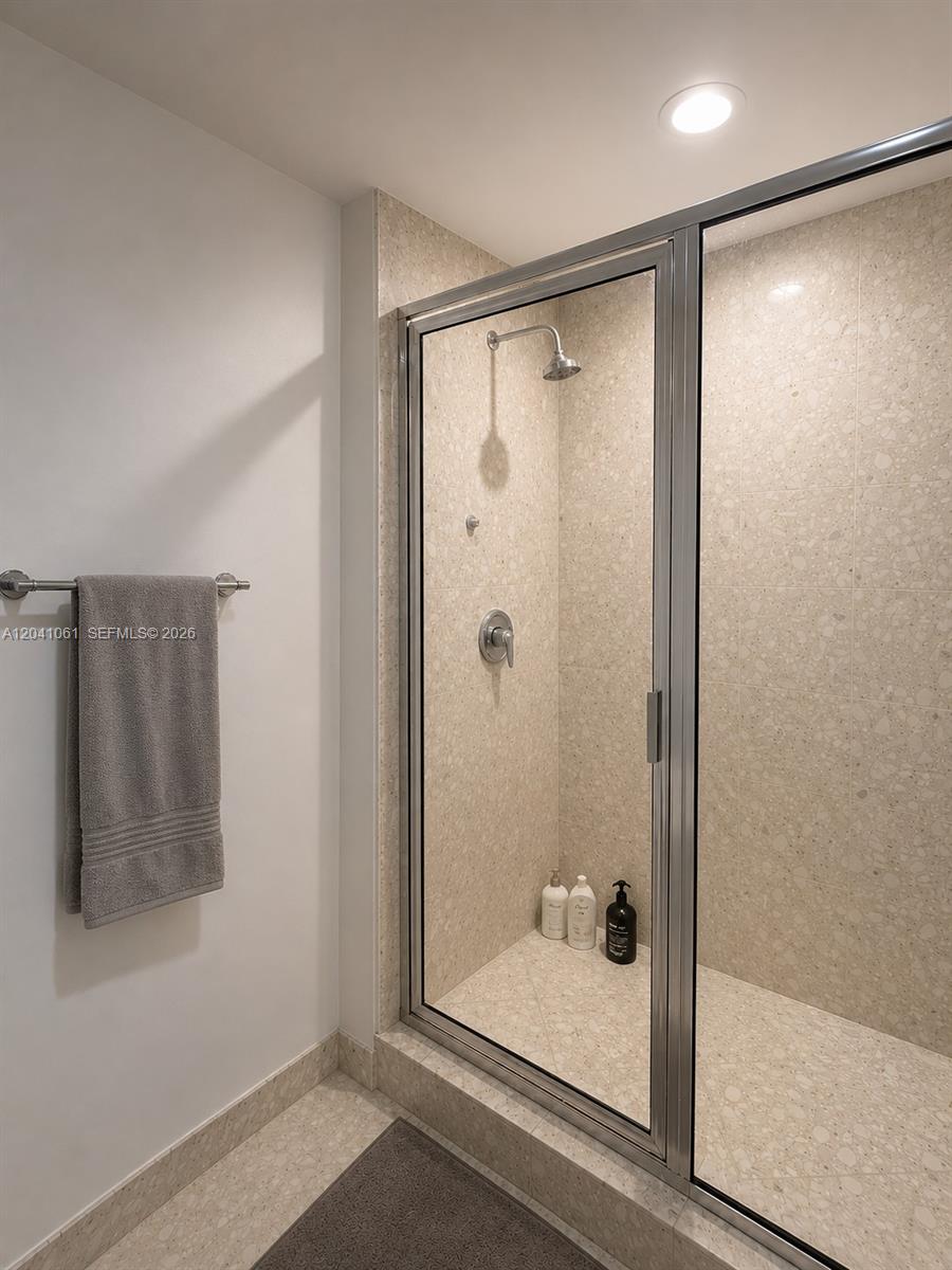 185 Southwest 7th Street, Unit 2706 Miami, FL 33130 - Photo 7 of 7