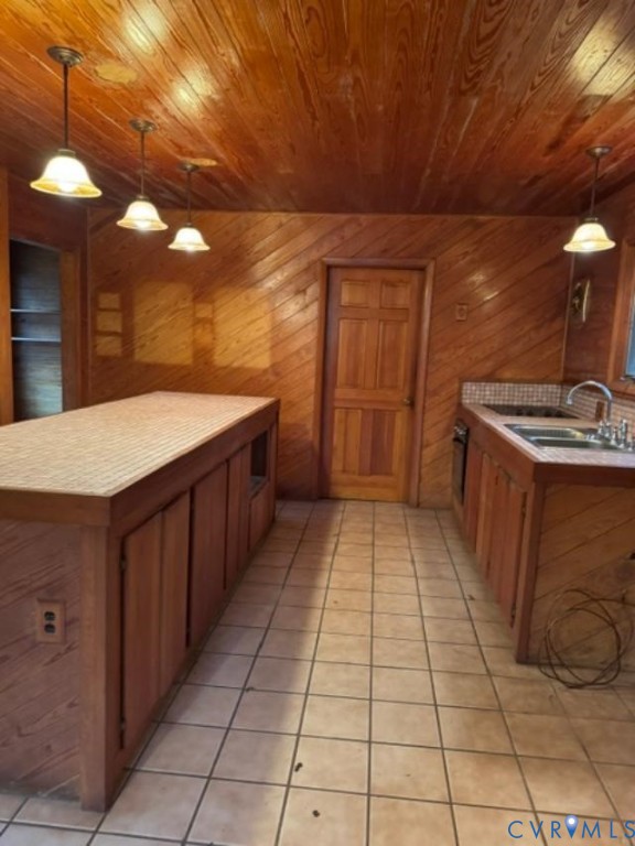 9679 Bridges Bend Road Gloucester, VA 23061 - Photo 4 of 16 Kitchen