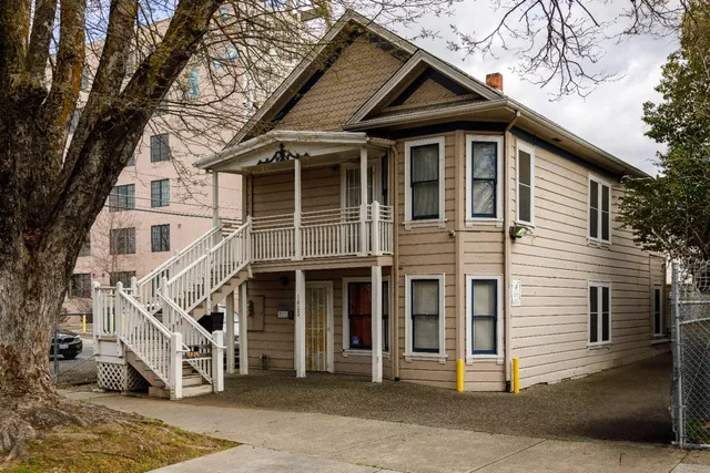 $695,000 | 1823 11th Street, Sacramento, CA 95811