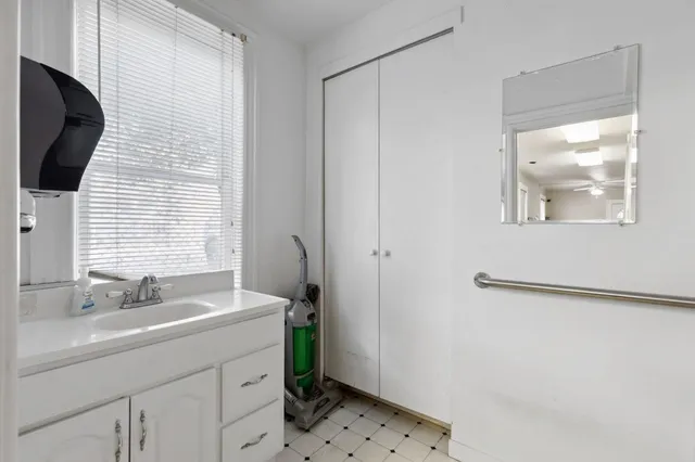 $695,000 | 1823 11th Street, Sacramento, CA 95811