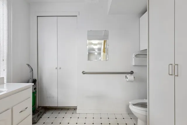 $695,000 | 1823 11th Street, Sacramento, CA 95811