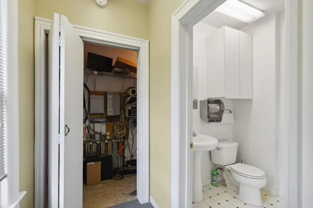 $695,000 | 1823 11th Street, Sacramento, CA 95811