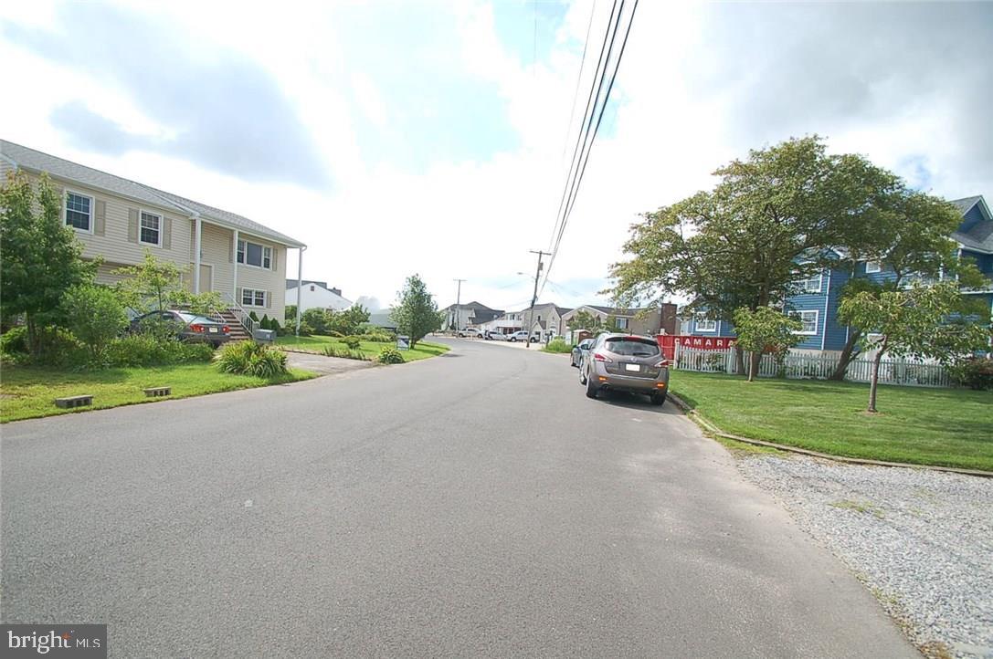 28 Mermaid Road Toms River, NJ 08753 - Photo 11 of 16