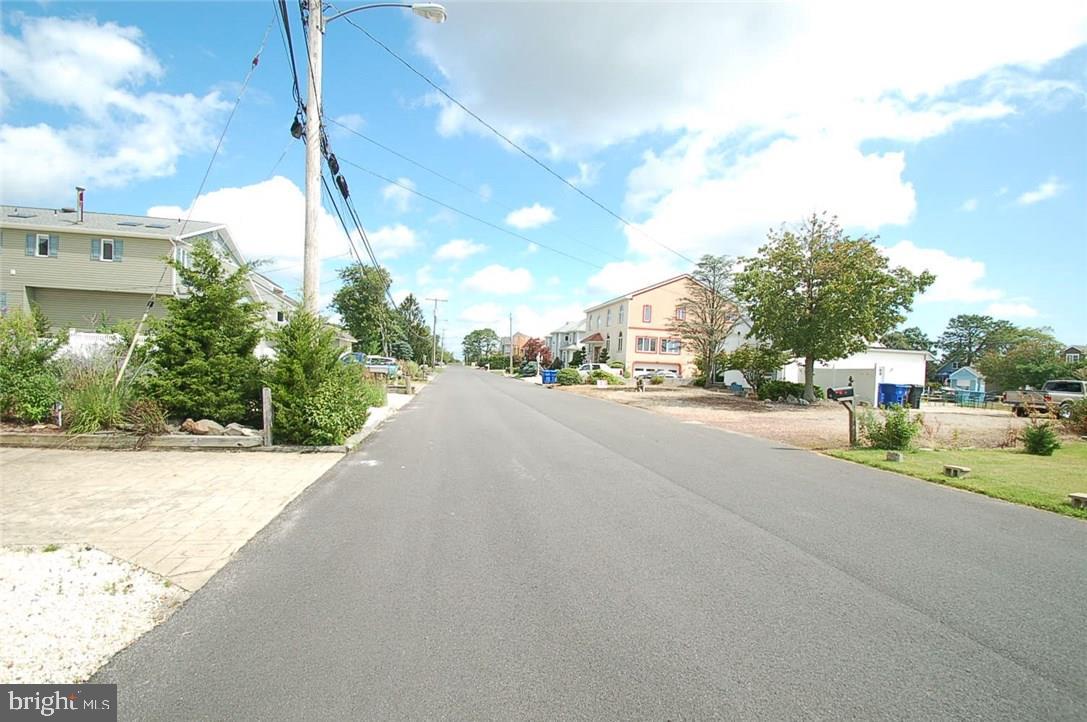 28 Mermaid Road Toms River, NJ 08753 - Photo 10 of 16