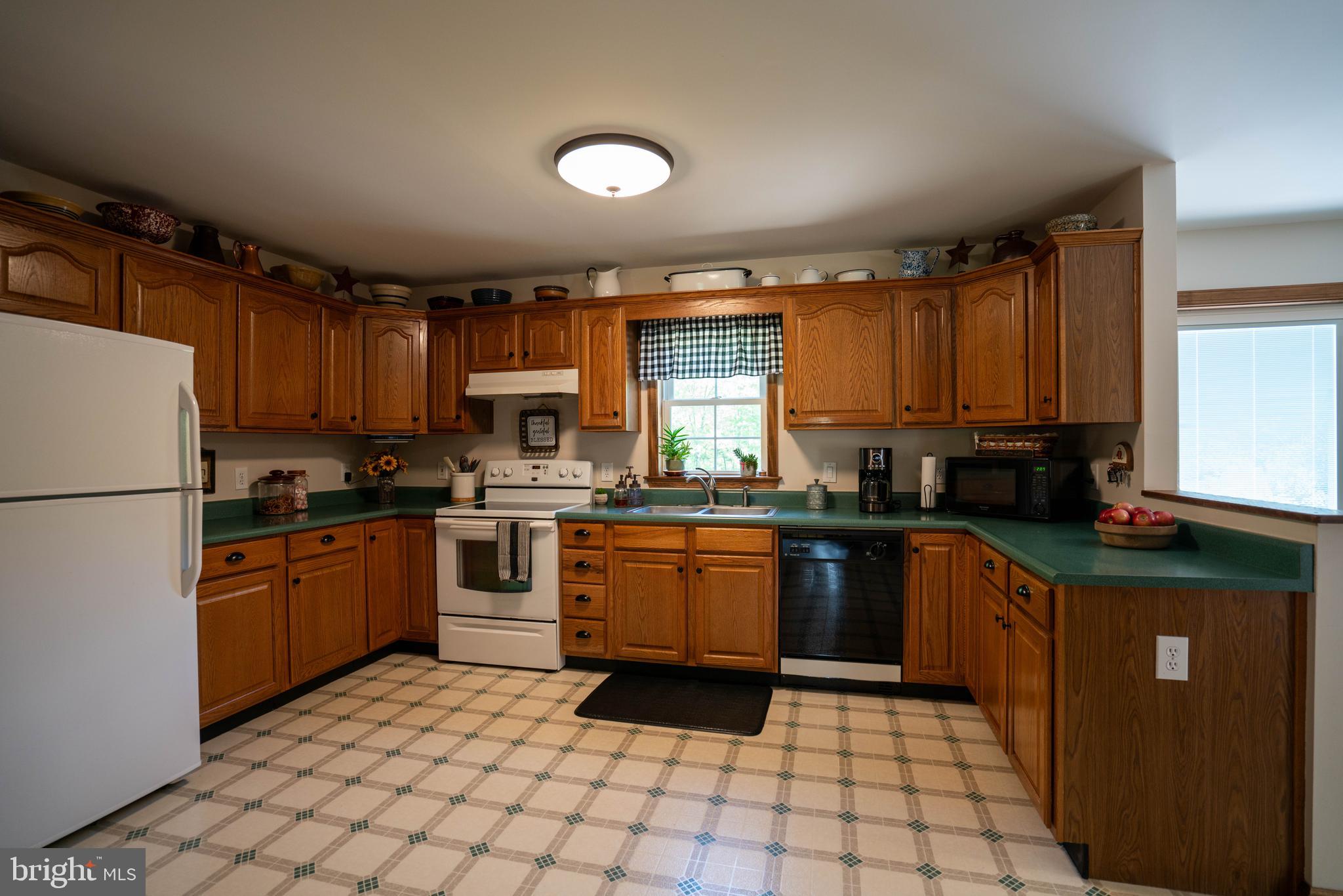 1707 West Rock Road Perkasie, PA 18944 - Photo 11 of 71 Kitchen