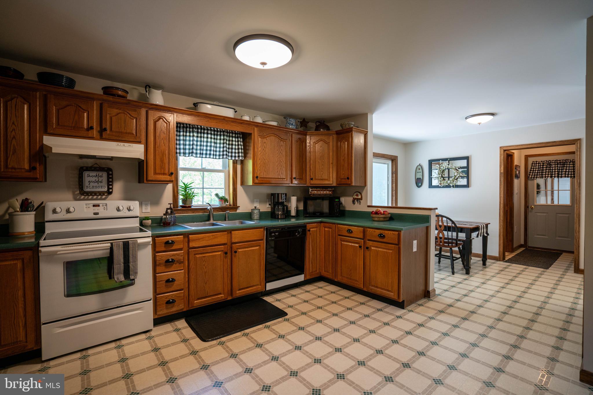 1707 West Rock Road Perkasie, PA 18944 - Photo 12 of 71 Kitchen