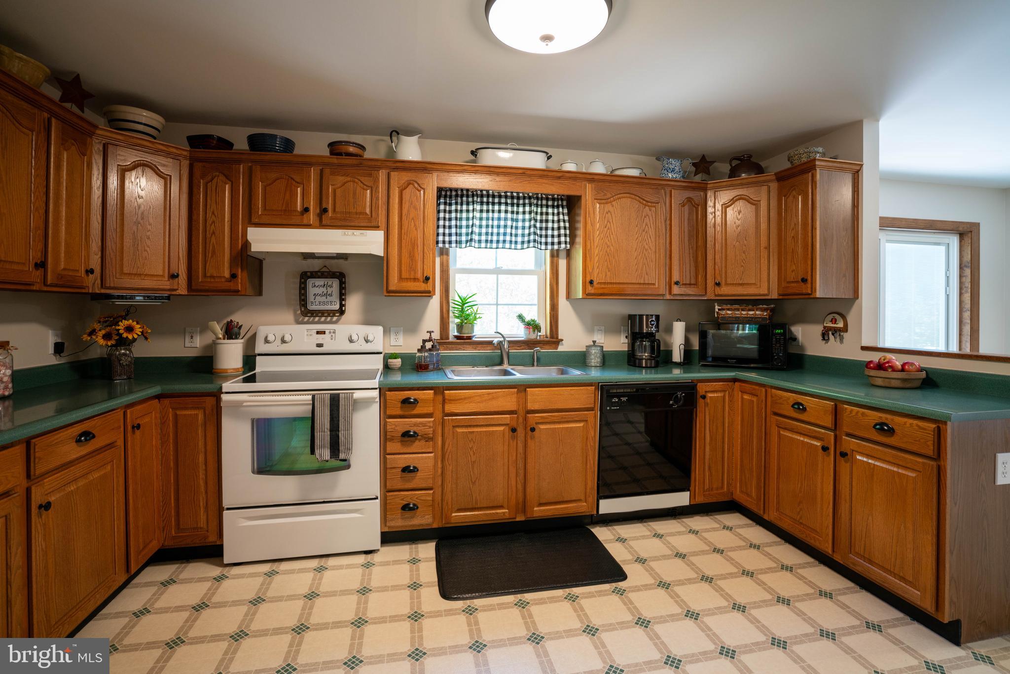 1707 West Rock Road Perkasie, PA 18944 - Photo 13 of 71 Kitchen