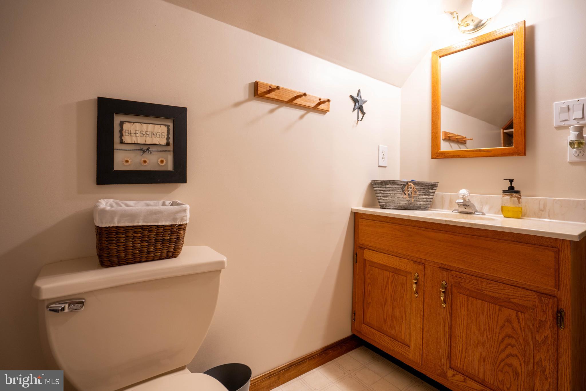 1707 West Rock Road Perkasie, PA 18944 - Photo 32 of 71 2nd Floor Bathroom