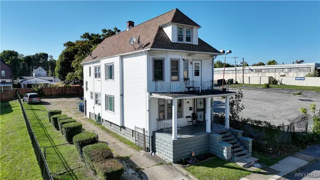 $220,000 | 34 Earl Place, Buffalo, NY 14204