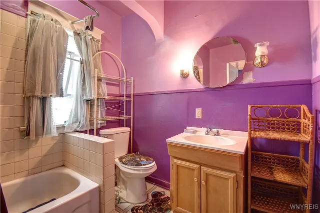 $220,000 | 34 Earl Place, Buffalo, NY 14204