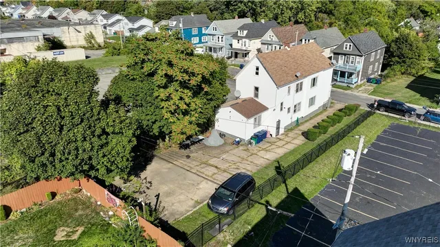$220,000 | 34 Earl Place, Buffalo, NY 14204