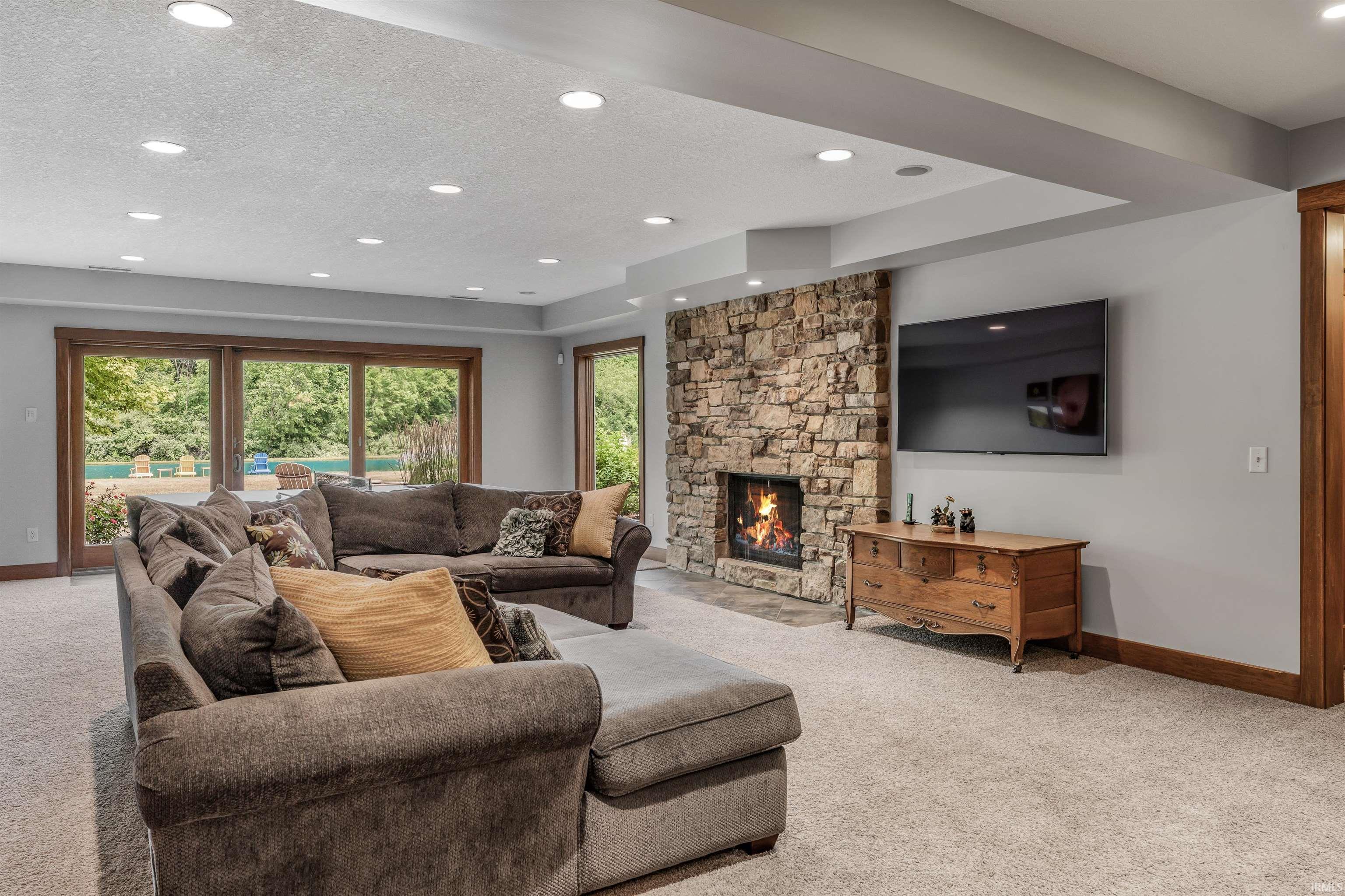 12502 Kress Road Roanoke, IN 46783 - Photo 11 of 36