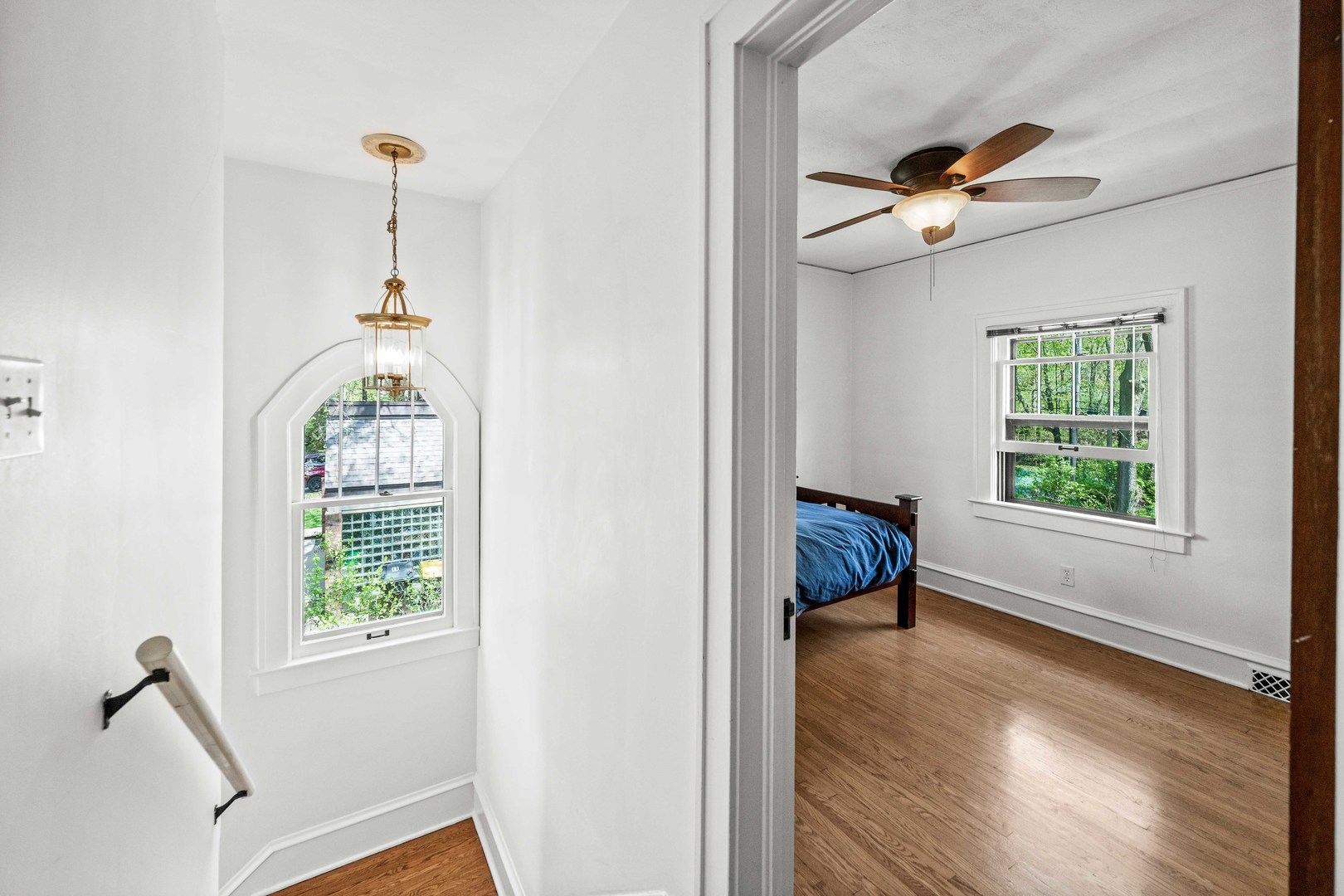 1302 Hillcrest Street Normal, IL 61761 - Photo 20 of 48 a living room with furniture and a window