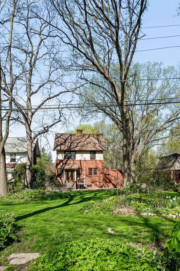 1302 Hillcrest Street Normal, IL 61761 - Photo 40 of 48 a view of a yard with large trees