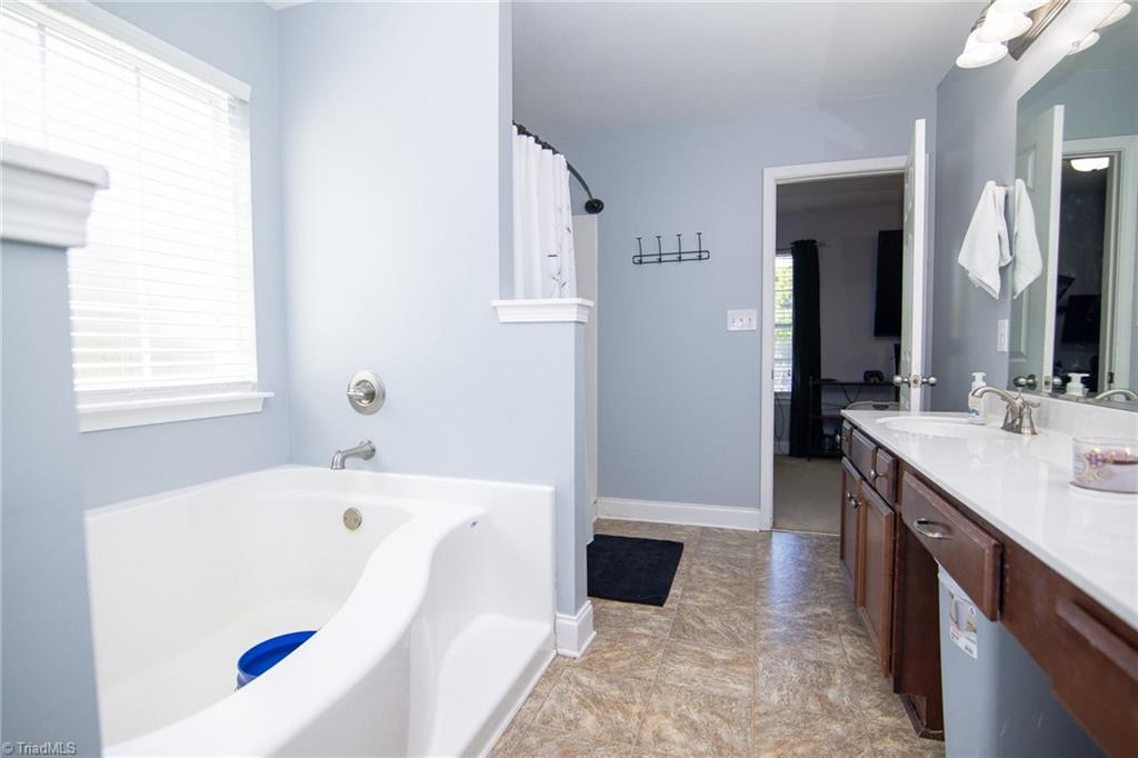 184 Beasley Road Mount Airy, NC 27030 - Photo 20 of 41