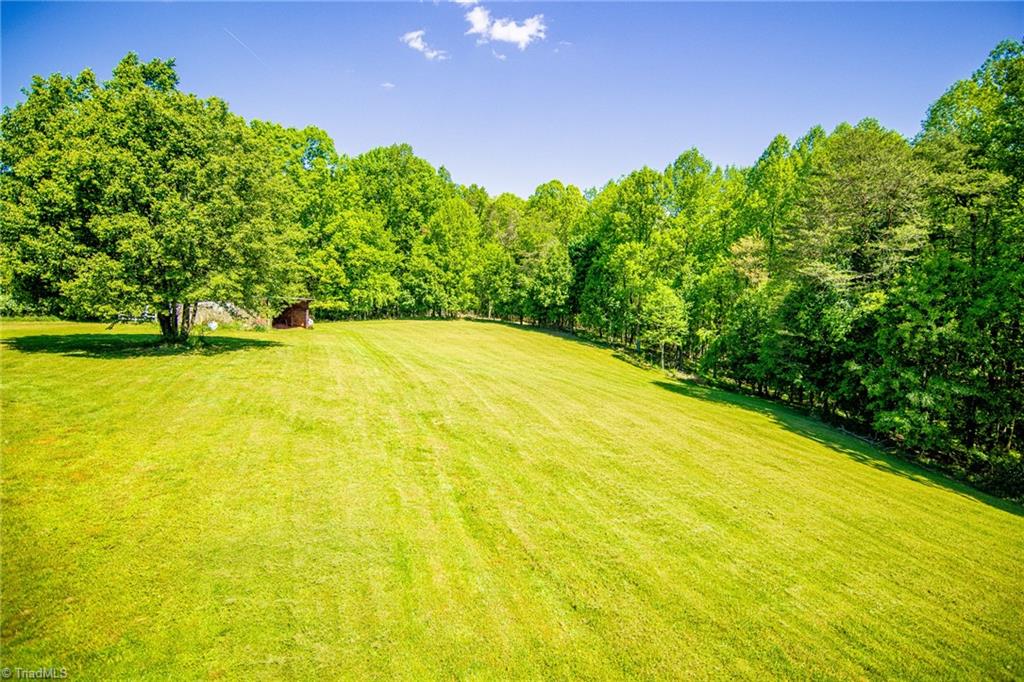 184 Beasley Road Mount Airy, NC 27030 - Photo 38 of 41