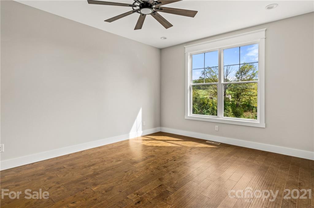 153 Israel Road Leicester, NC 28748 - Photo 17 of 40 Gallery Image 17