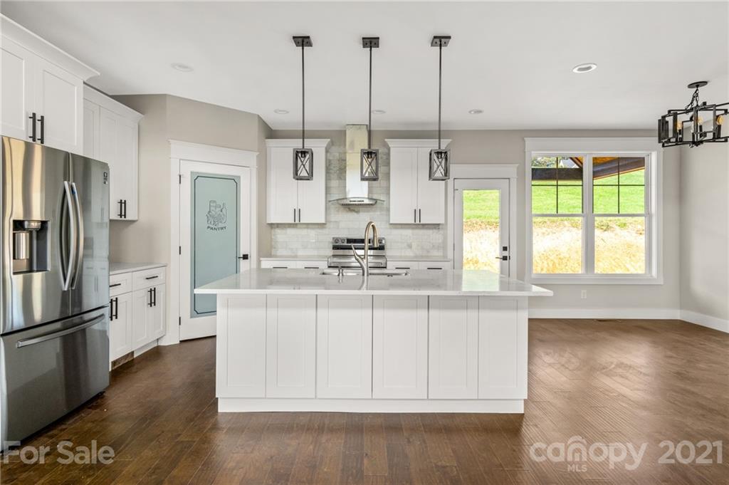 153 Israel Road Leicester, NC 28748 - Photo 10 of 40 Gallery Image 10
