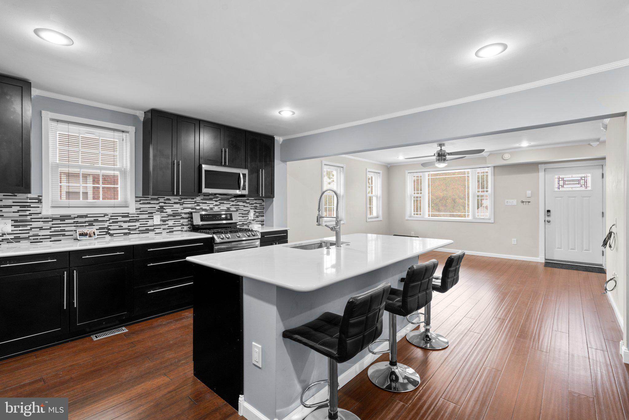 3814 Cedarhurst Road Baltimore, MD 21206 - Photo 11 of 38