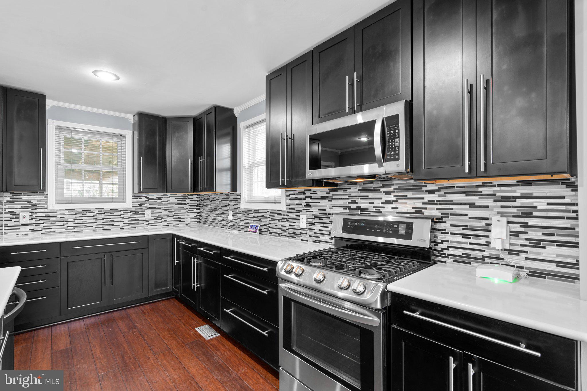 3814 Cedarhurst Road Baltimore, MD 21206 - Photo 14 of 38