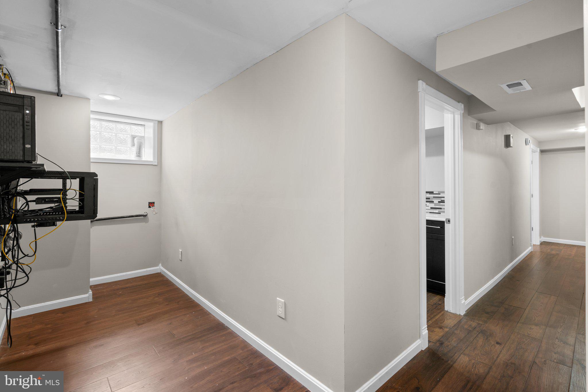 3814 Cedarhurst Road Baltimore, MD 21206 - Photo 32 of 38