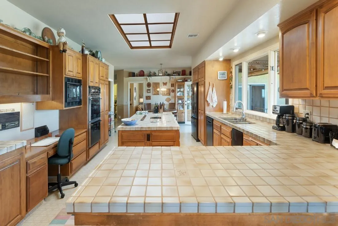 15938 Overview Road Poway, CA 92064 - Photo 49 of 72