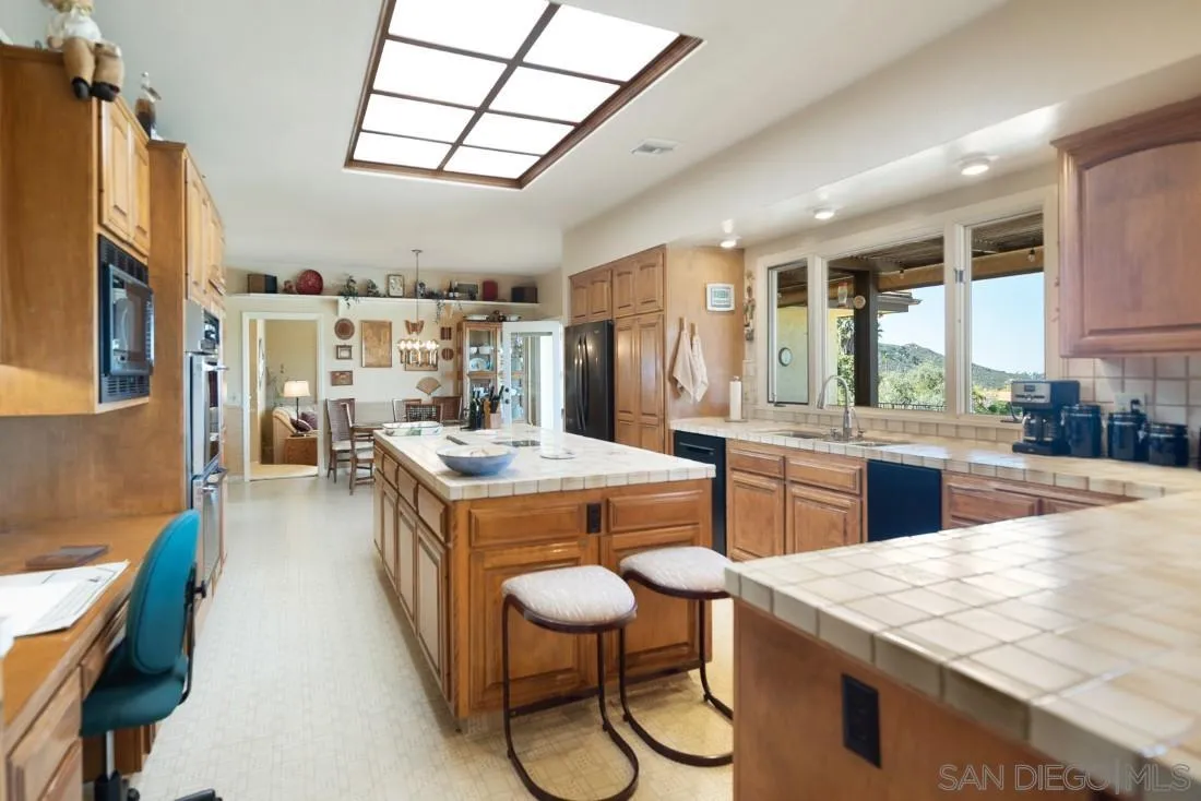 15938 Overview Road Poway, CA 92064 - Photo 50 of 72