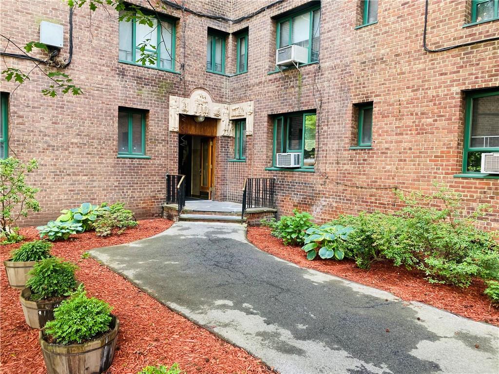 1561 Unionport Road, Unit ME Bronx, NY 10462 - Photo 1 of 1
