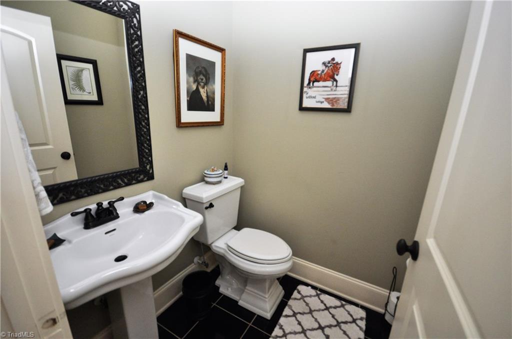 5550 Salem View Road Pfafftown, NC 27040 - Photo 19 of 30 Gallery Image 19