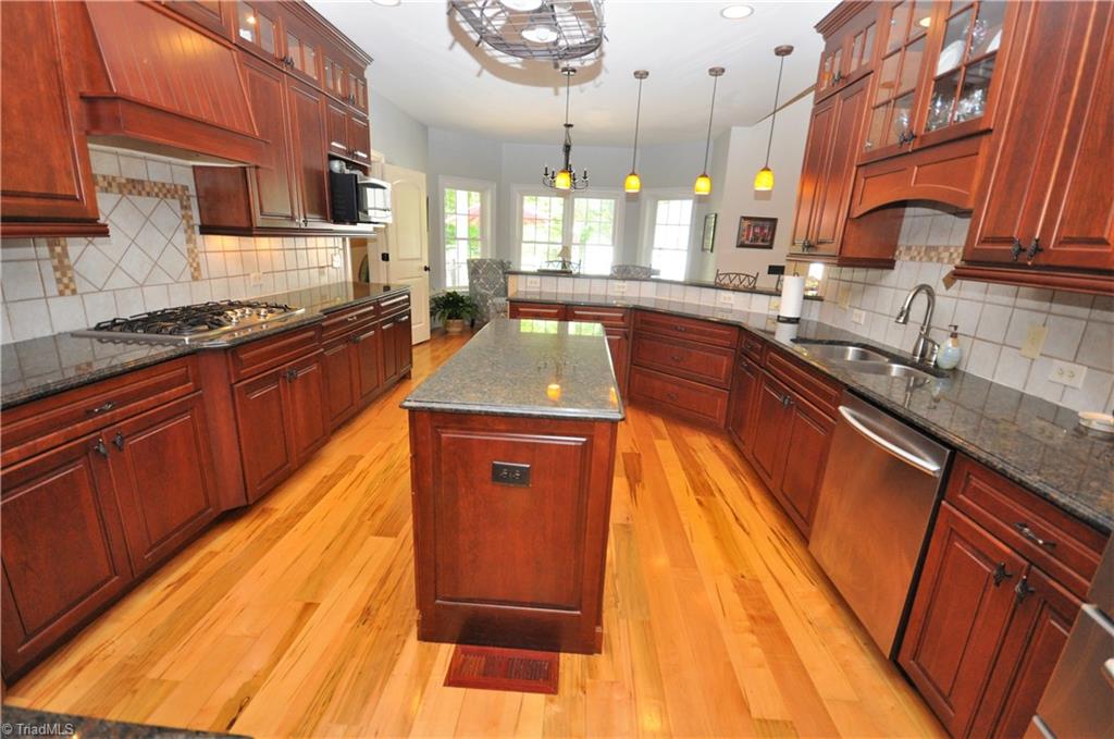 5550 Salem View Road Pfafftown, NC 27040 - Photo 5 of 30 Gallery Image 5