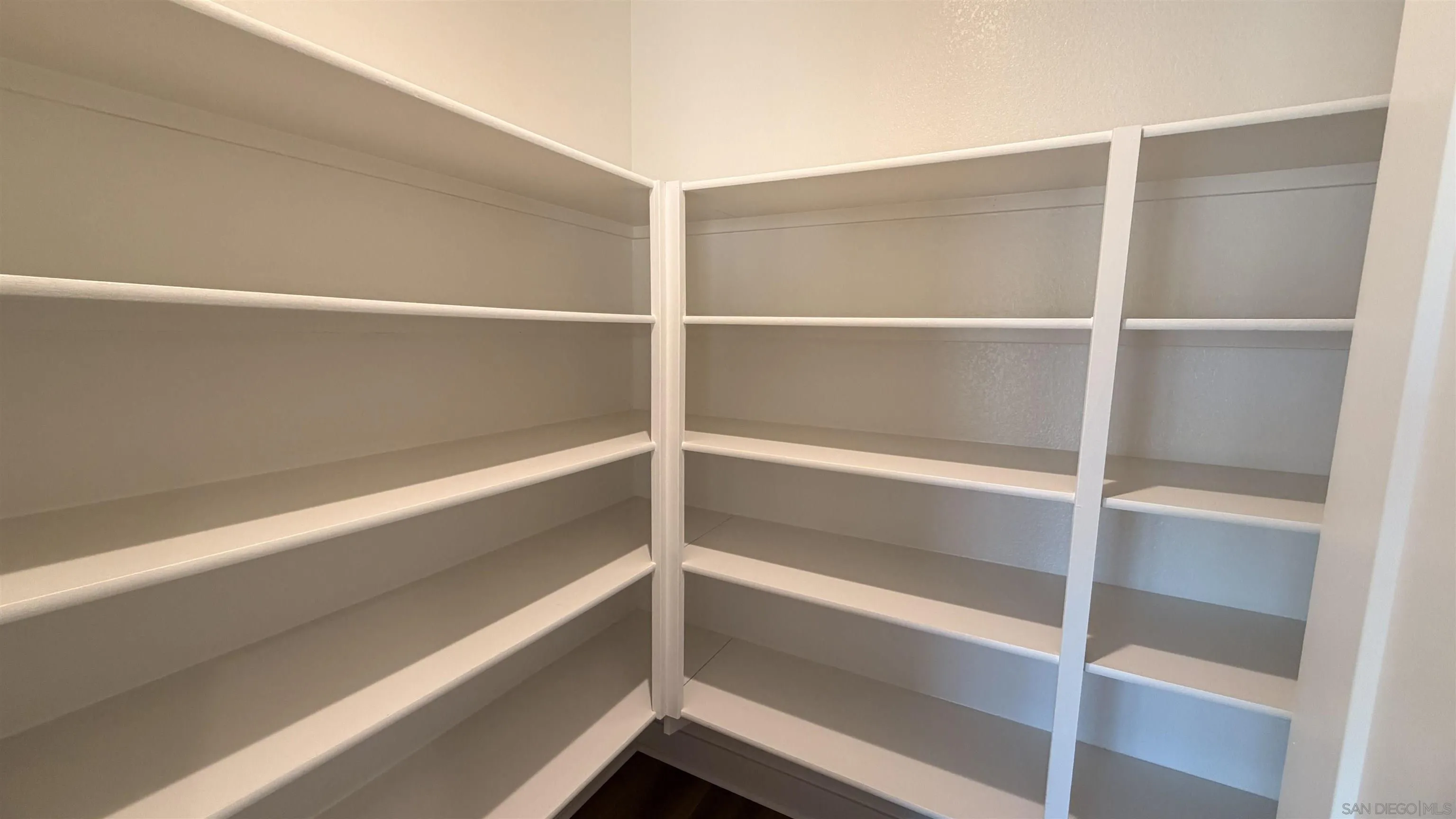 13780 Holly Oak Way Poway, CA 92064 - Photo 6 of 39