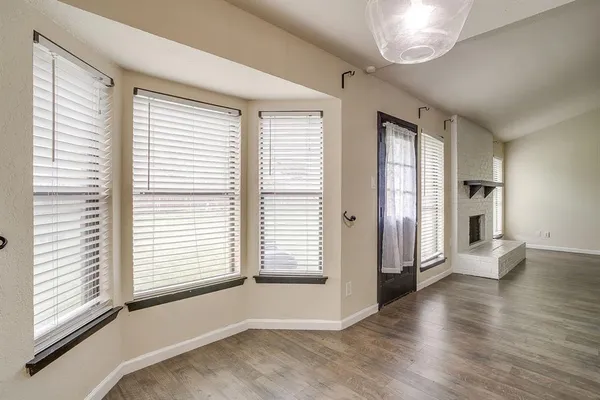 $275,000 | 2733 Southpark Lane, Fort Worth, TX 76133