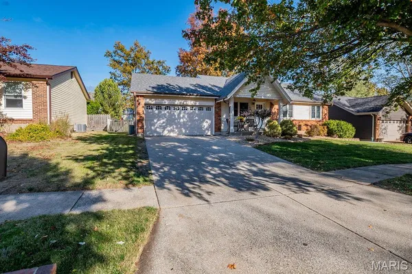 $310,000 | 3025 Armona Drive, St. Louis, MO 63129