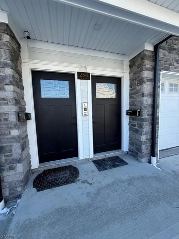 $2,500 | 254 Long Avenue, Hillside, NJ 07205