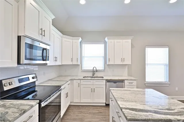 $2,895 | 302 Martis Way, Abilene, TX 79602